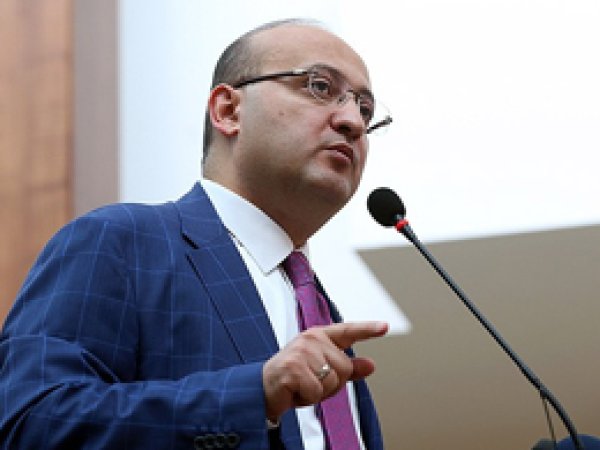Akdoğan: Top HDP'nin sahasında