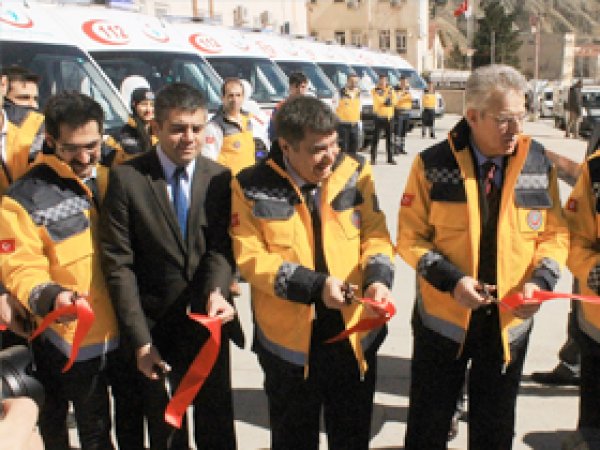 Mardin'de 9 yeni ambulans hizmete başladı