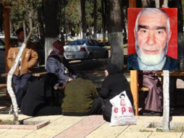 Yaşlı adam evinde ölü bulundu