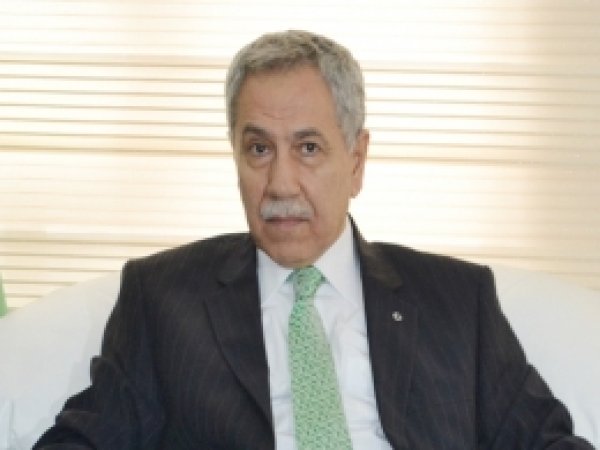 Arınç, 'Çelişkileri gidermek HDP'nin işidir'