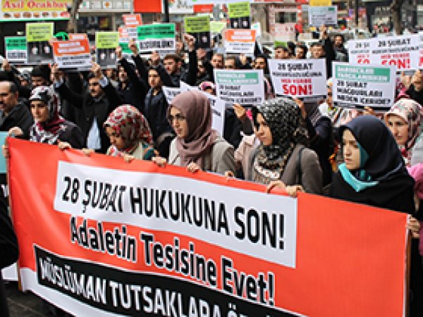 'Mağdurlar hala cezaevlerinde yaşıyor'