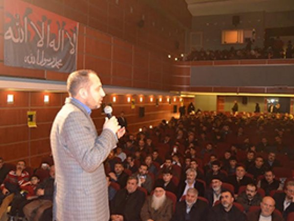 'Şehadet yeryüzünde Allah için yaşamaktır'