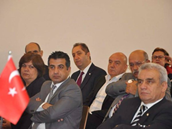 Batman Kızılay'ı İzmir Çalıştayı'na katıldı 