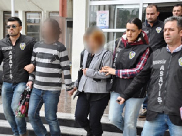 Ölü bulunan bebeğin anne babası adliyeye sevk edildi