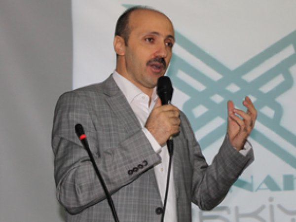'Genç nüfus başıboş bırakılamaz'