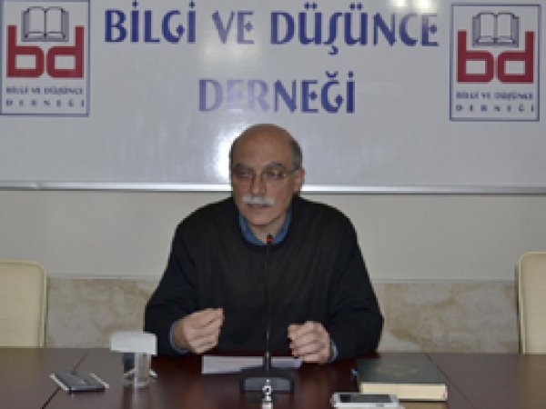 'Komplolara Karşı Uyanık Olmalıyız'