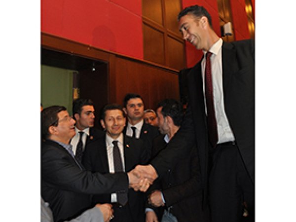 Sultan Kösen, Başbakan'ı karşıladı