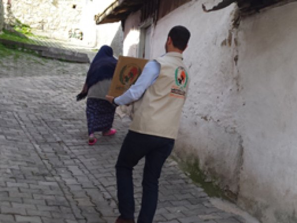 Avrupa Yetim-Der Tokat'ta Muhtaçları Sevindirdi 
