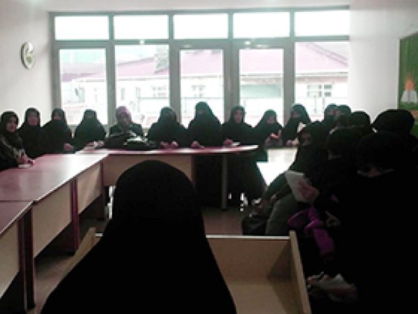 HÜDA PAR'dan kadınlara yönelik seminerler