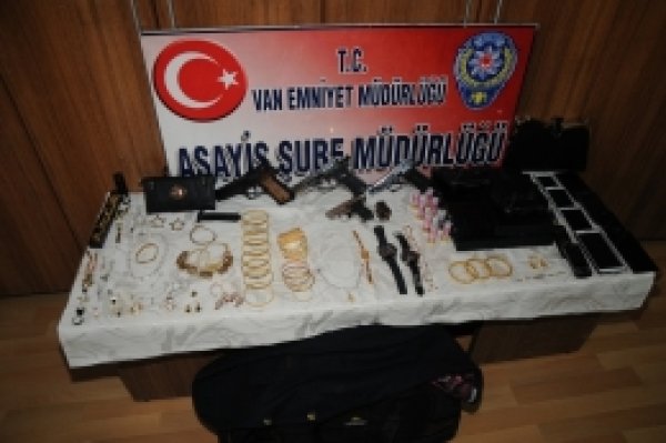 Çeşitli  Hırsızlık  Olaylarından 9 Kişi Tutuklandı 