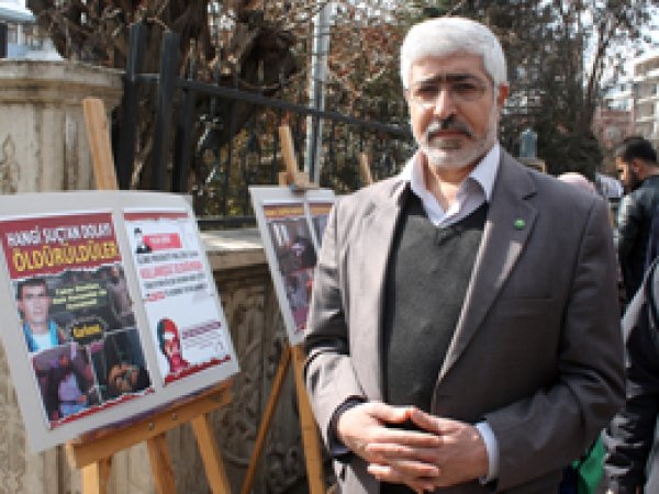 'Katliamlar özgülük adı altında yapılıyor'