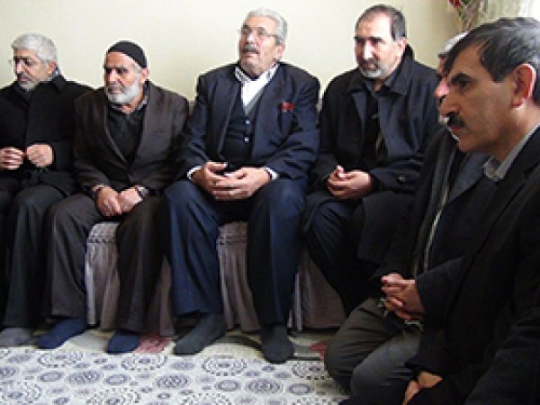 Yılmaz'dan şehid ailelerine ziyaret