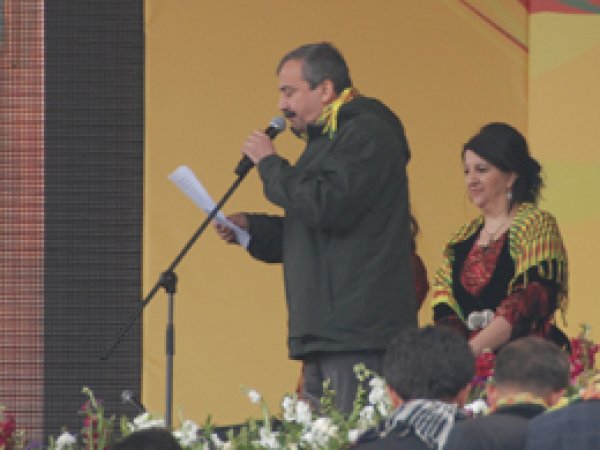 Öcalan Yine Kongre Çağrısı Yaptı 