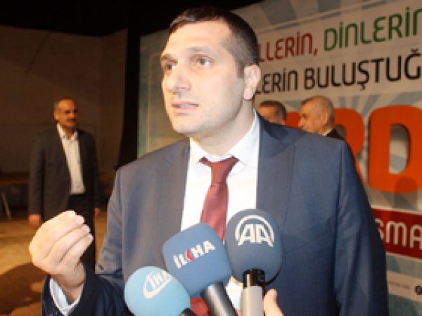'Doğu'ya hep önyargıyla geliyoruz!'