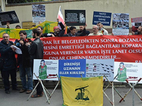 Konsolosluk önünde Yemen protestosu