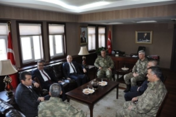 Batman ve Siirt Valileri DİKA için Şırnak’ta