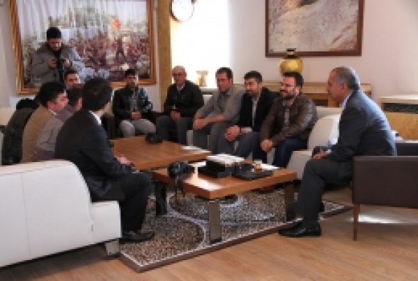 Mardinli gazetecilerden valiye ziyaret