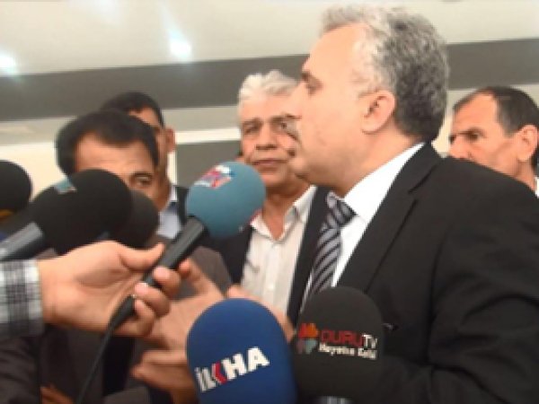 Muhtarlar toplantısında AK Parti propagandası