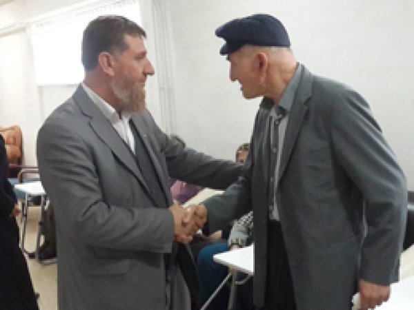 HÜDA PAR’dan Kartal Huzur Evine ziyaret 