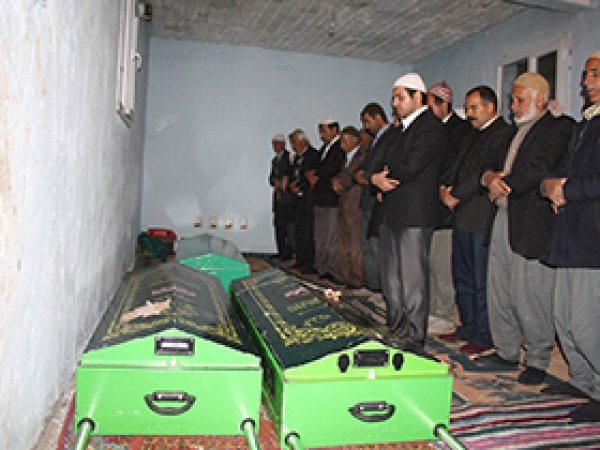 Kazada ölen 7 kişi Nusaybin'de defnedildi