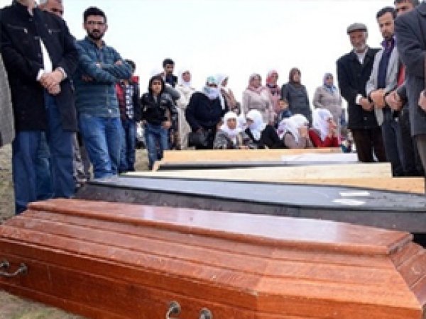 Ağrı'daki faciada ölenler toprağa verildi