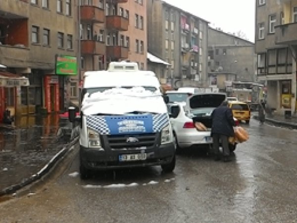 Bitlis  baharda kış mevsimini yaşıyor