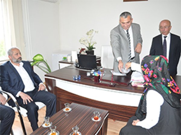 HÜR adaylar pusulanın ilk sırasında