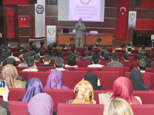 Rehber Gençlik Kulübü Hz Muhammed’i andı