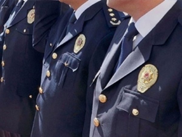 Bingöl'de 6 amir emekliye sevk edildi