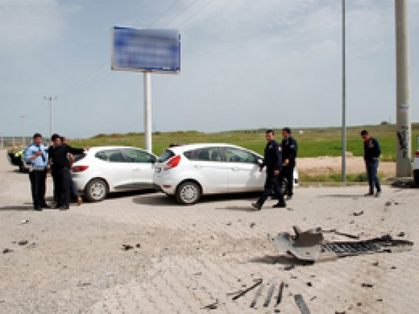 Midyat’ta 3 araç çarpıştı:1 yaralı