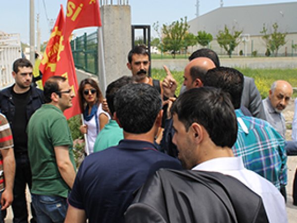 Cami avlusunda 1 Mayıs açıklamasına tepki