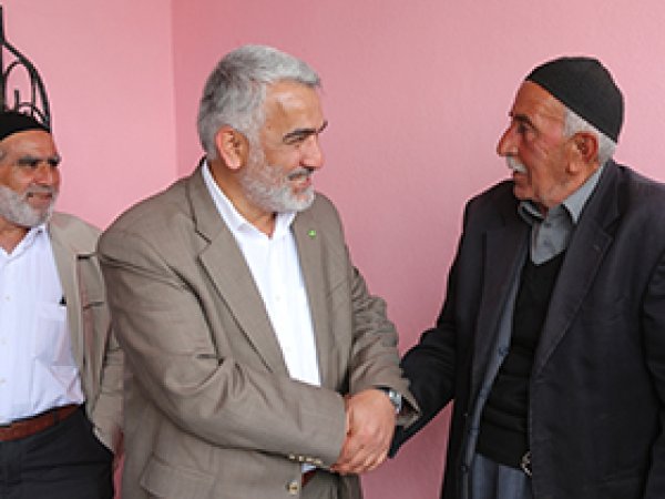 Hür Adaya Çınar'da sıcak karşılama
