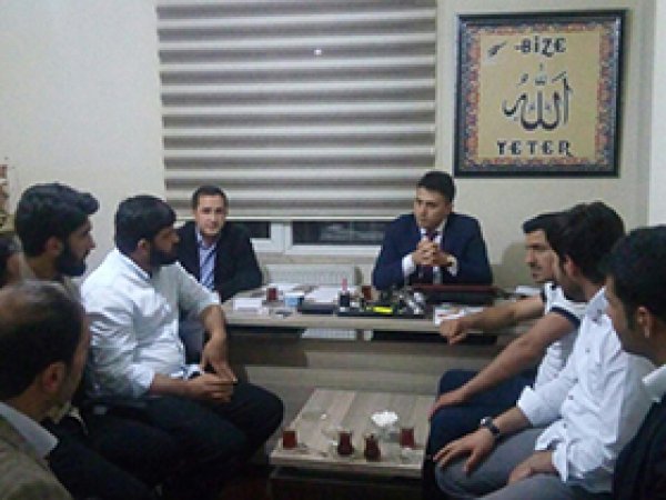 Hür Gençlerden Genç Girişimciler'e ziyaret