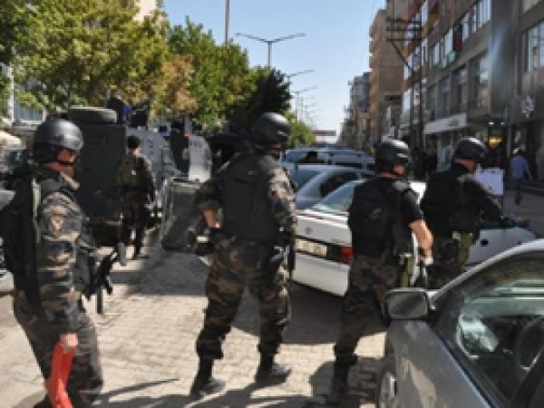 Bismil'de PKK operasyonu: 12 gözaltı
