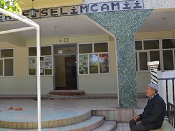 Caminin elektriği, borcundan dolayı kesildi