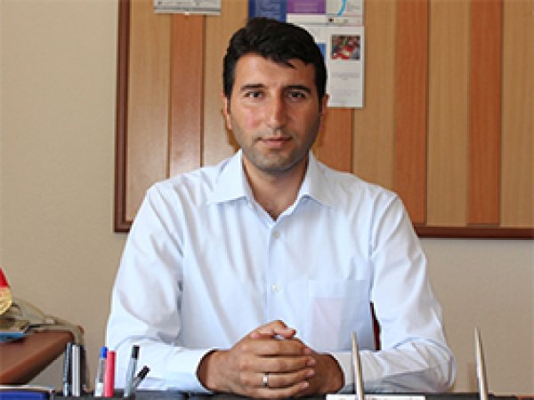 'Anneleri ömür boyu baş tacı etmeliyiz'
