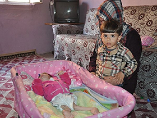 12 aylık bebek tedavi olmayı bekliyor