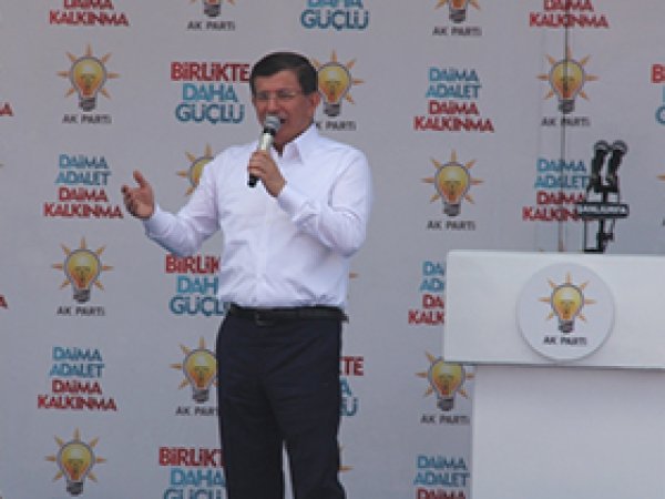 Davutoğlu'ndan askeri  tugayı kaldırma sözü