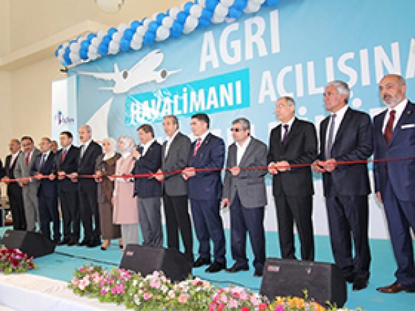 Ağrı Havaalanında elektrik skandalı