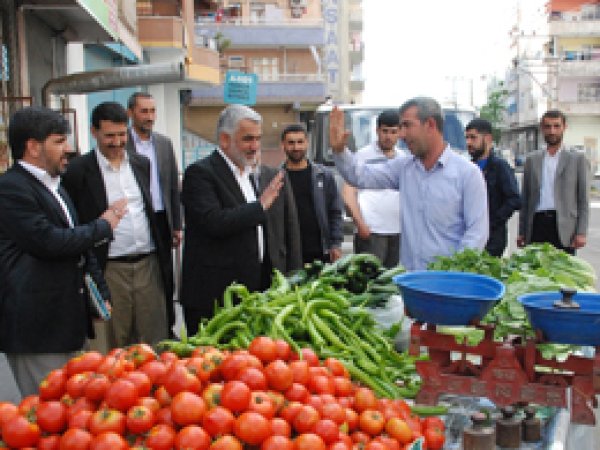  Hür Aday Yapıcıoğlu Bağlar esnafını ziyaret etti