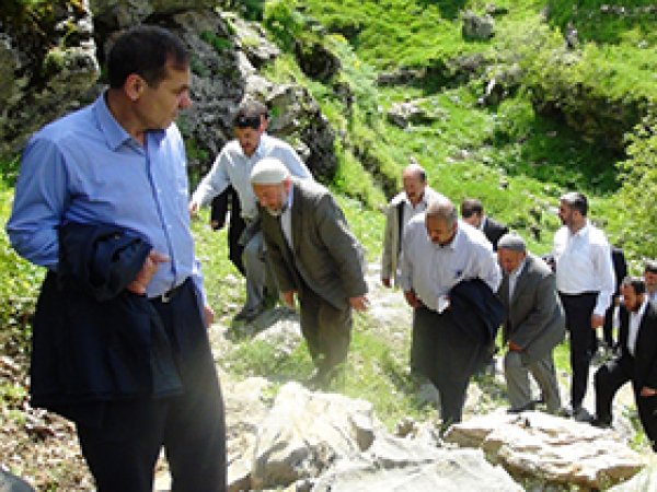 Karakaya yolsuz Köyleri ziyaret etti