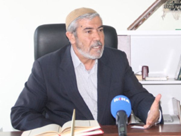 Âlimlerden HDP’ye pankart tepkisi