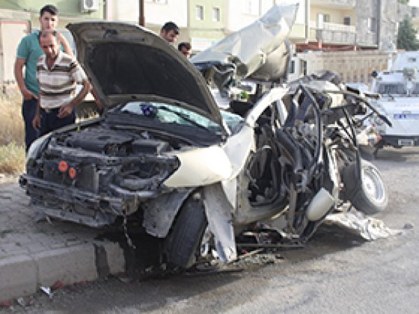 Nusaybin'de trafik kazası: 1 ölü, 2 yaralı