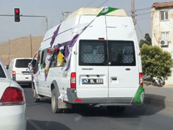 Belediye resmi araçlarla HDP’lileri alana taşıdı
