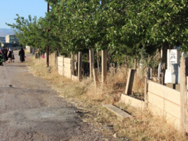 Kahta'da Yeni Mahalle mezarlığı ilgi bekliyor