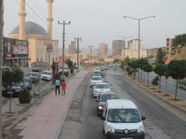 Kılınç’ın konvoyu Mardin'de şehir turu attı