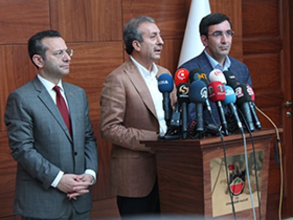 Bakanlardan patlama ile ilgili açıklama