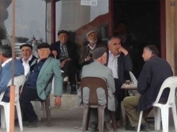  Kuşu köylüleri yine sandığa gitmedi 