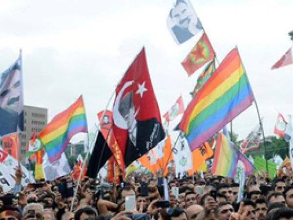  HDP mitinginde dikkat çeken görüntüler 