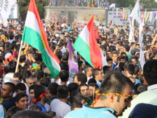 Diyarbakır'daki patlamada bir kişi tutuklandı